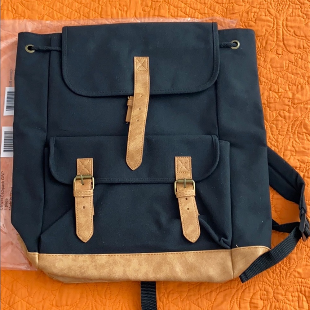 DSW Backpack 🎒